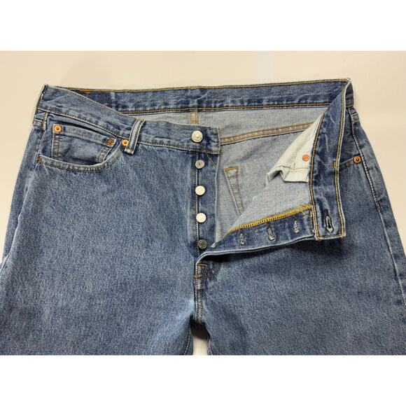 Levi's 501 Men's Straight Leg Button Fly Gray Denim Jeans - Size 36x31 - Picture 4 of 6